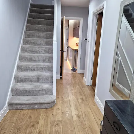 Гостьовий будинок Glenleven 1 Share House