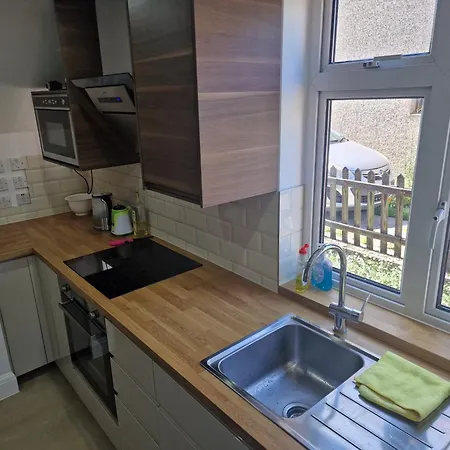 Glenleven 1 Share House Гостевой дом *